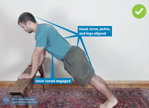 Gokhale Method teacher Eric Fernandez demonstrates a push-up with healthy form.