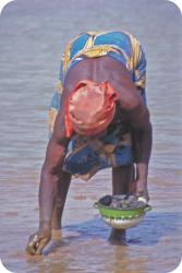 gokhale-method-african-woman-hiphinging-bending